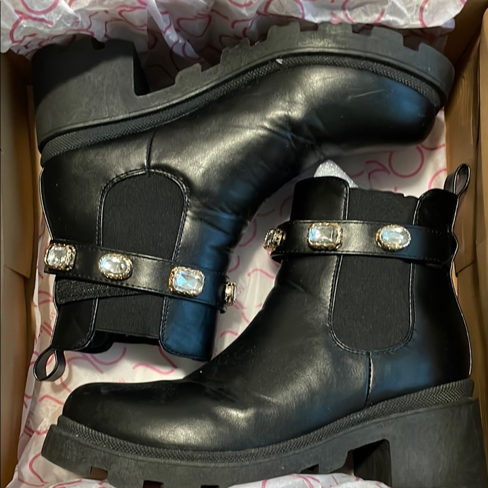 Sugar Elegant Black Ankle Boots with Gem Accents Women’s 8.5